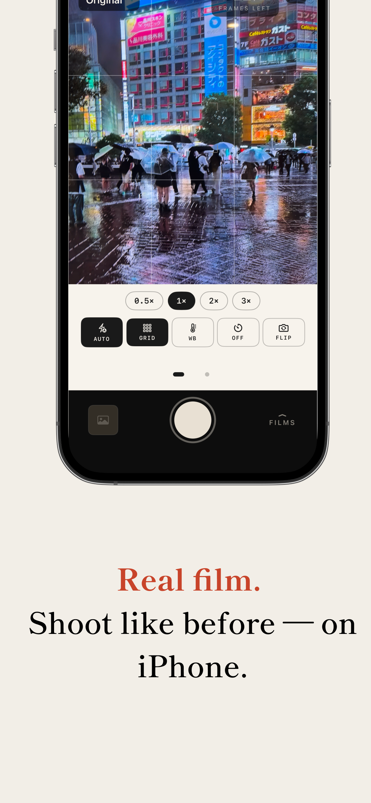 ROEL camera viewfinder showing the Gold 200 film preset